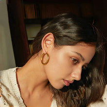Load image into Gallery viewer, Classic Earrings
