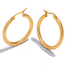 Load image into Gallery viewer, Classic Earrings
