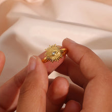 Load image into Gallery viewer, Devil&#39;s Eye Ring
