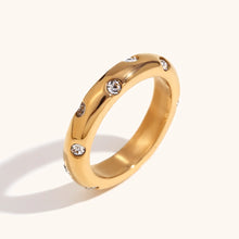 Load image into Gallery viewer, Stary Ring
