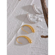 Load image into Gallery viewer, Stedy Earrings
