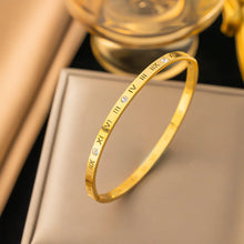 Load image into Gallery viewer, Pelest Bracelet
