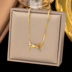 Bow Necklace