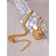 Load image into Gallery viewer, Aphro Necklace
