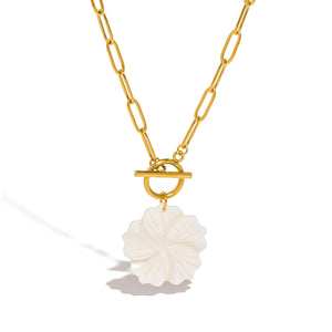 Flower Shell Necklace