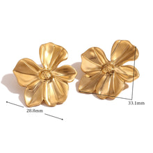 Load image into Gallery viewer, Fleur Earrings
