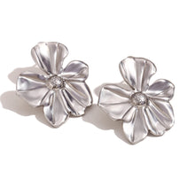 Load image into Gallery viewer, Fleur Earrings
