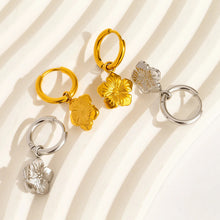 Load image into Gallery viewer, Blossom Earrings
