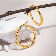 Load image into Gallery viewer, Classic Earrings
