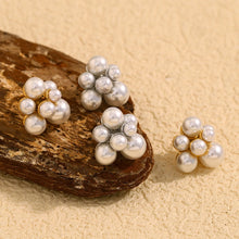 Load image into Gallery viewer, Pearl Flower Earrings
