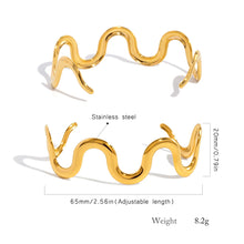 Load image into Gallery viewer, Wave Bracelet
