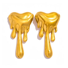 Load image into Gallery viewer, Heart Melting Earrings
