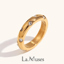 Load image into Gallery viewer, Stary Ring
