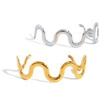 Load image into Gallery viewer, Wave Bracelet
